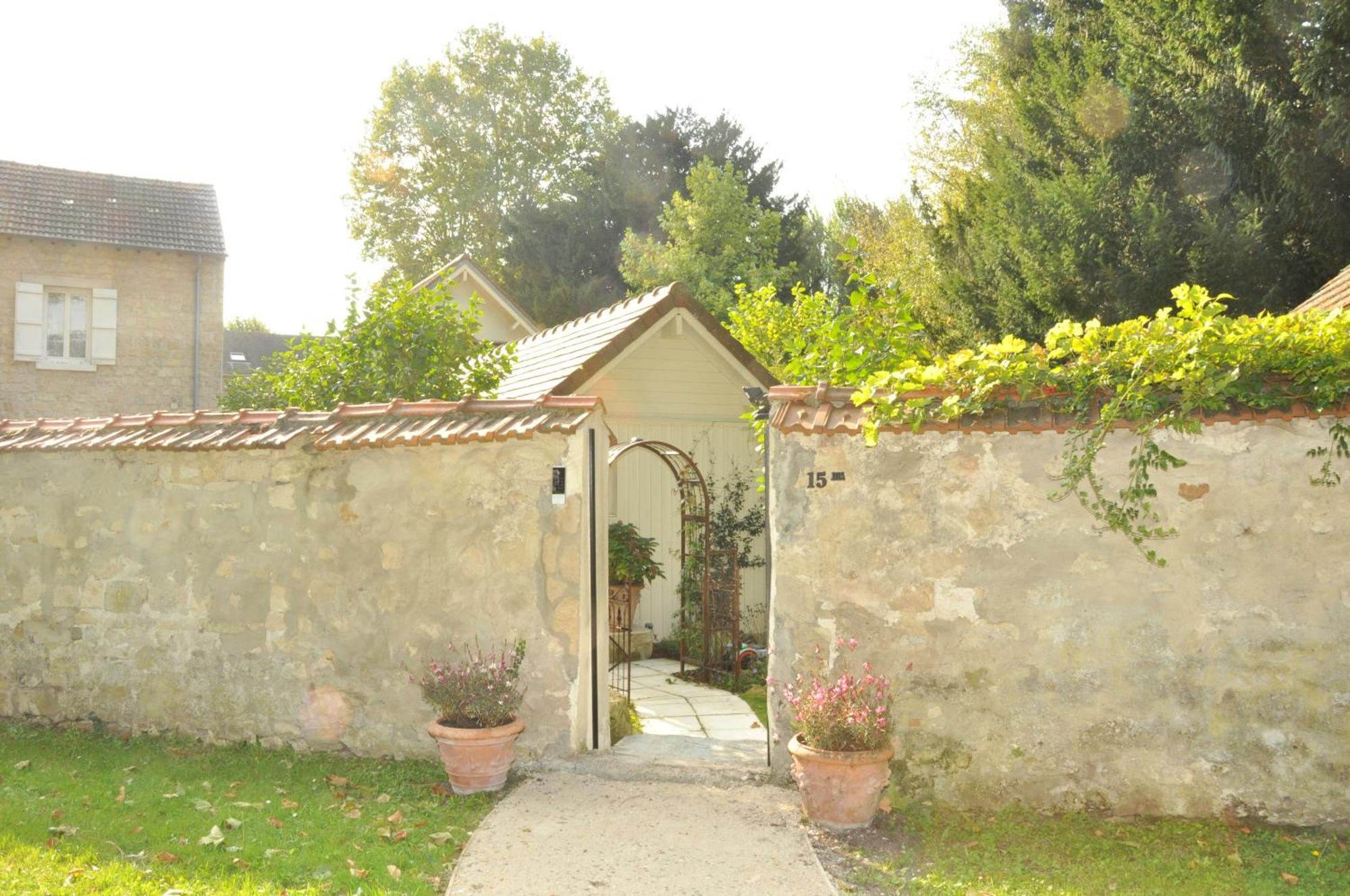 Nouveau Au Coeur De L'Isle Adam - Le Clos De L'Isle Bed & Breakfast ภายนอก รูปภาพ